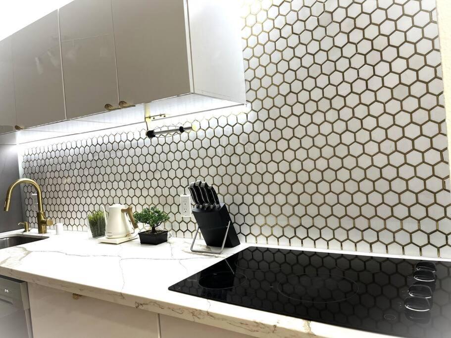 Huge Patio Washerdryer 1 Bedroom Banyan Free Parking 5 Min To Apartamento *