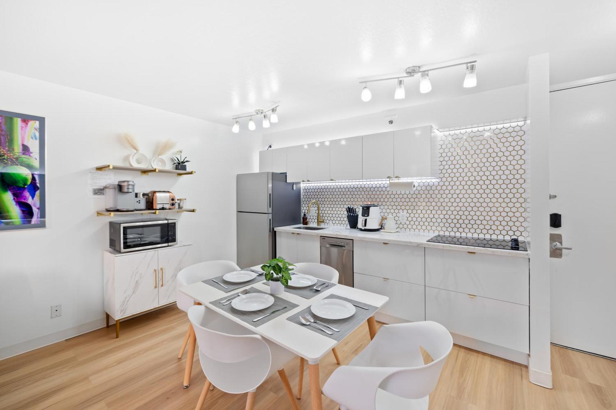 Huge Patio Washerdryer 1 Bedroom Banyan Free Parking 5 Min To Apartamento